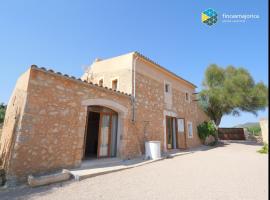 Can Galeri, vacation home in Es Carritxo