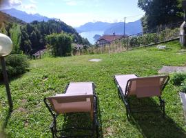 Casa Lucio: a step away from the mountains, appartement in Plesio