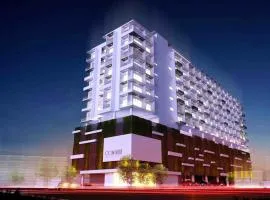 OCEAN BREEZE - WAVES LUXURY CONDO、ネゴンボのコンドミニアム