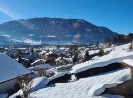 Ferienwohnung BergTime, budgethotel i Weißenbach bei Liezen