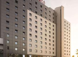 Ramada Plaza by Wyndham Bucharest Convention Center，布加勒斯特的飯店