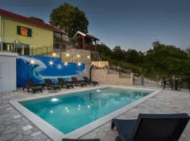 Holiday home Vrvilo- with private pool and playground