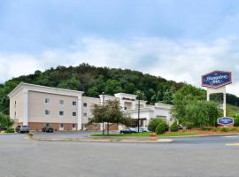 Wingate by Wyndham Steubenville, hotell sihtkohas Steubenville