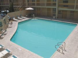 Baymont by Wyndham Austin University Area, hotel di North Loop, Austin