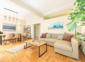 Syntagma H&B Apartment