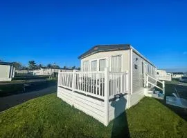 Lovely Caravan With Decking At Carlton Meres Holiday Park In Suffolk Ref 60023ch