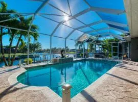 VILLA SUENO AMERICANO - 3 BEDS - 3 BATHS - 6 GUESTS - GULF ACCESS & POOL/SPA - INCL.10%OFF BOAT RENTAL