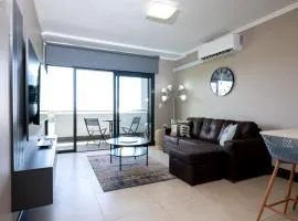 Luxury 303 Marina Bay Apartment