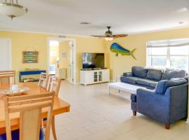 Big Pine Key Home on Bogie Channel with Dock and Slip!, villa in Big Pine Key