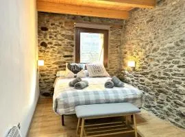 Casa de muntanya i familiar amb llar de foc by RURAL D'ÀNEU