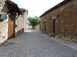 Casas de Campo da Quinta Entre Rios, casa rural a Mirandela