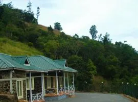 Vagamon 4 large family Rooms & 20 bunk beds apartment 812'983'5682