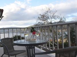 Casa en Chapela, al lado de Vigo y con vistas a la Ría, maison de vacances à Redondela