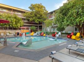 Aiden by Best Western Austin City Hotel, hotel near Austin-Bergstrom International Airport - AUS, Austin