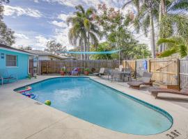 Largo Family Oasis Private Pool and Hot Tub!, hotel v destinaci Largo