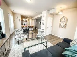 Stylish new home close to downtown