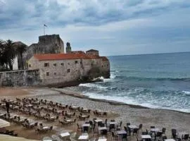Budva OLD TOWN 4 apartment