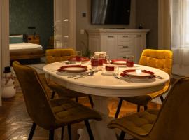 Like Home, place to stay in Oradea