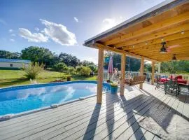Moore Haven Getaway w/ Deck & Private Pool