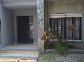 El gallego, hotel in Concepción del Uruguay