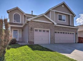 Spacious Thornton Home 11 Miles to Dtwn Denver, מלון בת'ורנטון