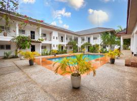 Luxurious Estate, Hotel in Takoradi