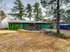 Caribou Cabin, casa o chalet en Munds Park