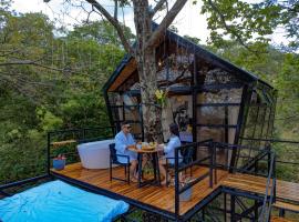 Tree House Glamping – luksusowy kemping w mieście Yopal