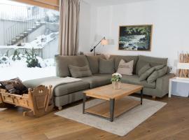 Valmala holiday flat for 5 people and a family dog with fenced garden, alojamiento en Lenz