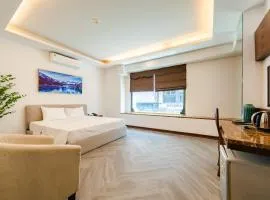Night Hotel