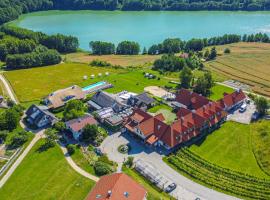 Viesnīca Hotel Głęboczek Vine Resort& Spa pilsētā Wielki Głęboczek