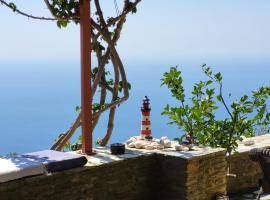 The Stone Lookout Villa, hotel di Apróvaton