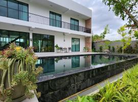 KhaoTao Homestay เขาเต่าโฮมสเตย์: Khao Tao şehrinde bir otel