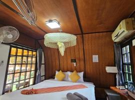 Eden Lanta Bungalow, chalet i Phra Ae beach