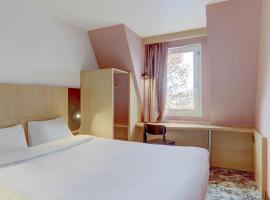 B&B HOTEL Montluçon Centre، فندق في مونلوسون