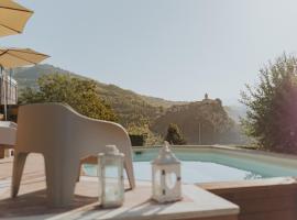 La Tana dei Tassi, hotel na may pool sa Ascoli Piceno