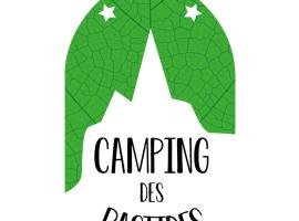 Camping des Bastides، فندق في Salles