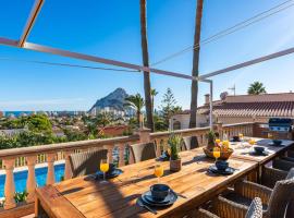 Villa Suenios - PlusHolidays, hotel in Calpe