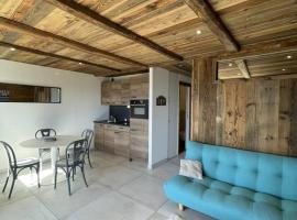 Appartement 2 pièces pour 4 pers avec balcon à l'Alpe d'Huez - FR-1-405-227, hôtel à Huez