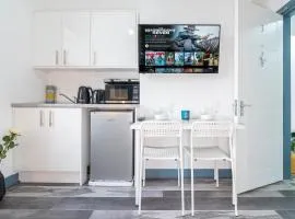 Sky Rooms One Bedroom Modern Studio Apartment 3
