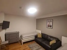 Schöne 2 Zimmer Apartment in Uerdingen Nähe Düsseldorf