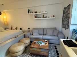 Flash house petite, apartamento em Spetses