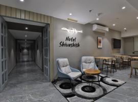 Hotel Shivashish, hotel SG Highway környékén Ahmadábádban