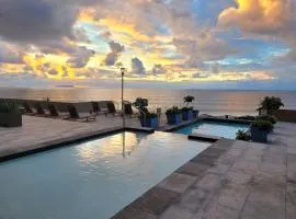 1 BD Condo Oceanfront Paradise