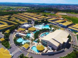 LACQUA Di'Roma, park 24h, cozinha com fog&atilde;o, 5 pessoas gG, alojamiento con cocina en Caldas Novas
