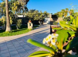 Kishni, peaceful and luxury suite villa, hotell i Arrecife
