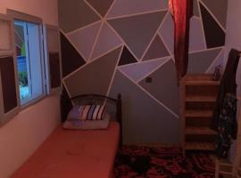 Ocean Jam Surf House, guest house in Agadir