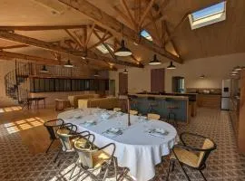 Maison lumineuse avec cuisine équipée, 3 chambres avec SDE & WC privatifs, garage et Wifi - Jarnac - FR-1-653-246