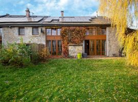 Rustic Bohon family retreat, hotel v destinaci Durbuy