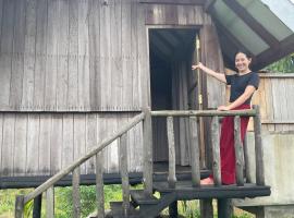 Aji fruit farm cottage, hótel með bílastæði í Embilipitiya